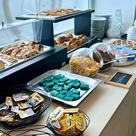 Pantarei Palace 4* Lettere