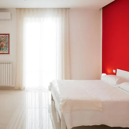 Pantarei Palace Bed and breakfast 4*