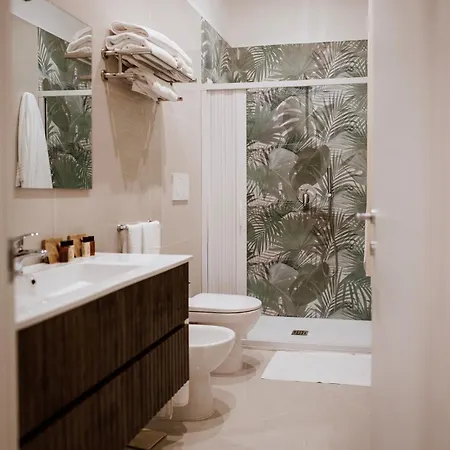 Pantarei Palace Lettere