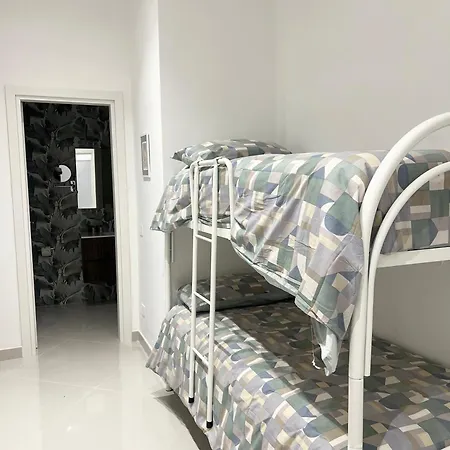 Pantarei Palace 4* Lettere